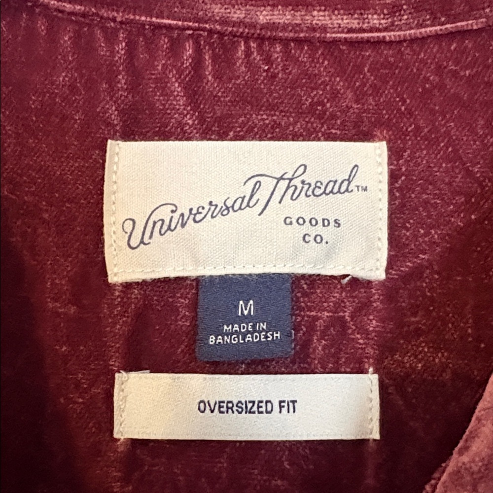 Universal Threads Top - Picture 2 of 4